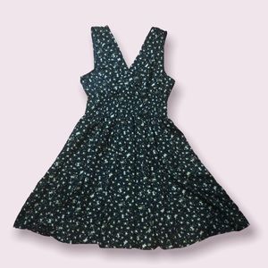 Cute comfy dress 👗 - Size M